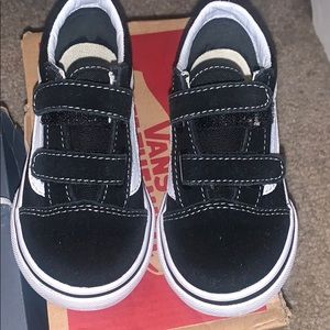 Toddlers sneakers